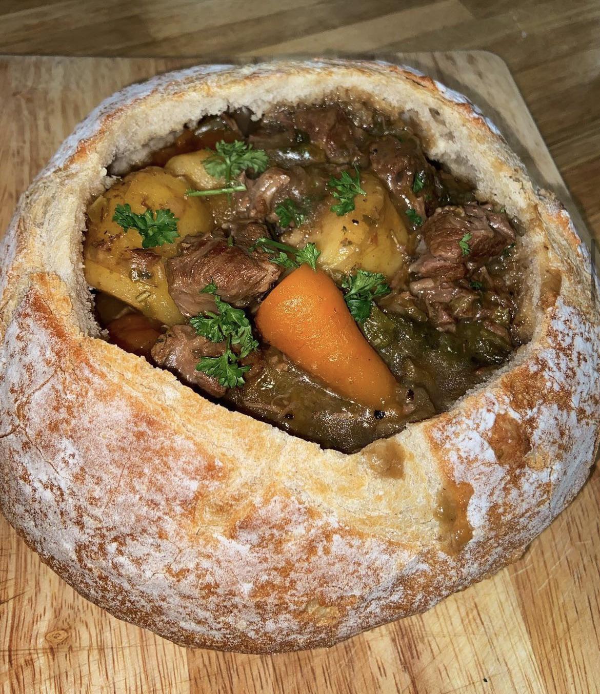 Beef stew in a bread bowl - Easy Tried Recipes